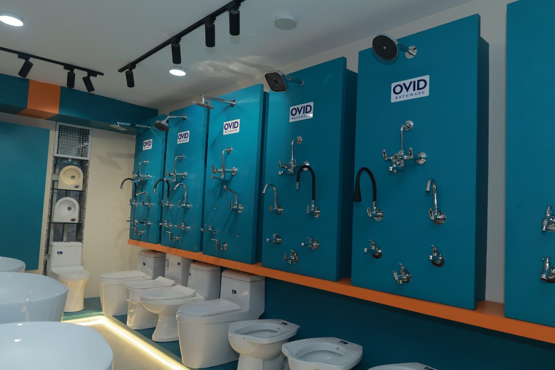 Ovid Bathware faucet wall with wall mixers and taps